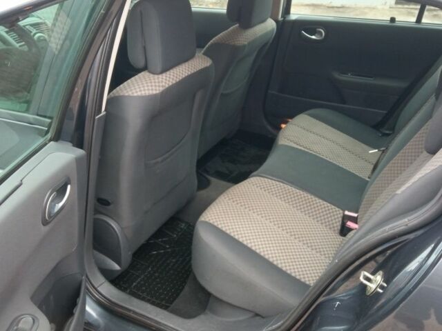 Синий Рено Меган, объемом двигателя 0 л и пробегом 250 тыс. км за 2700 $, фото 9 на Automoto.ua