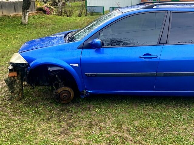 Синий Рено Меган, объемом двигателя 1.6 л и пробегом 0 тыс. км за 2000 $, фото 8 на Automoto.ua