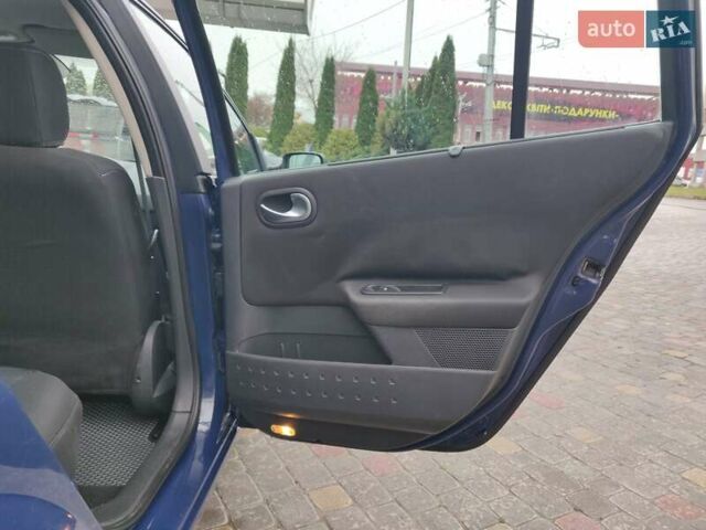 Синій Рено Меган, об'ємом двигуна 1.6 л та пробігом 189 тис. км за 4700 $, фото 15 на Automoto.ua