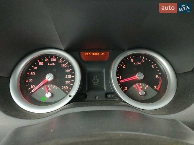 Синій Рено Меган, об'ємом двигуна 1.6 л та пробігом 189 тис. км за 4700 $, фото 19 на Automoto.ua