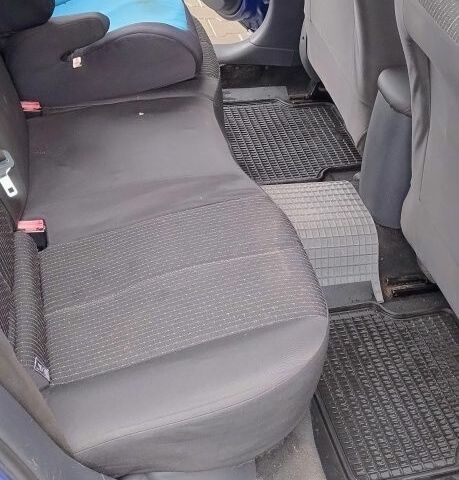 Синий Рено Меган, объемом двигателя 1.5 л и пробегом 245 тыс. км за 3800 $, фото 7 на Automoto.ua