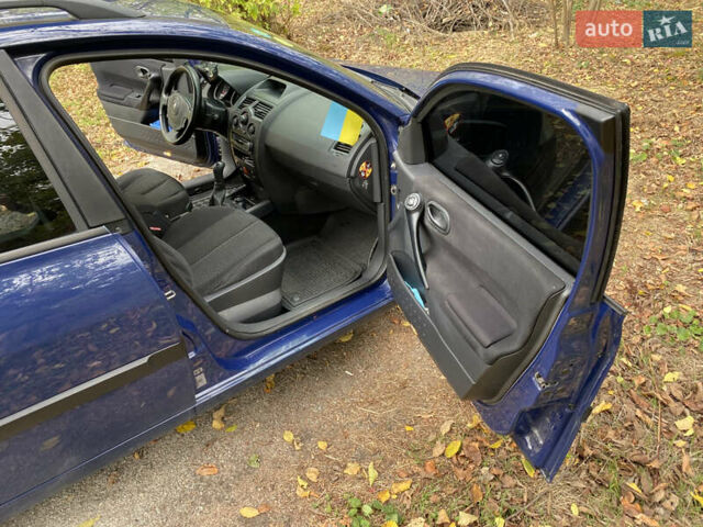 Синий Рено Меган, объемом двигателя 1.6 л и пробегом 198 тыс. км за 5500 $, фото 7 на Automoto.ua