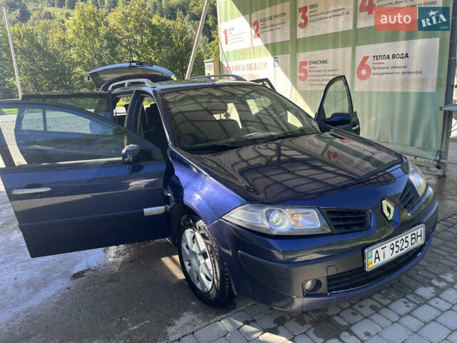 Синій Рено Меган, об'ємом двигуна 1.46 л та пробігом 270 тис. км за 3800 $, фото 11 на Automoto.ua