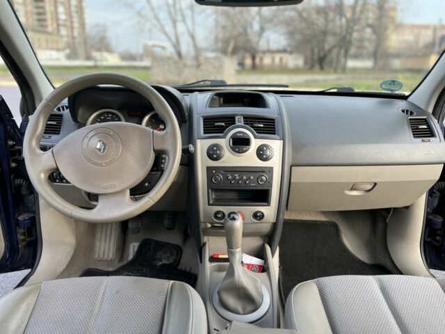 Синій Рено Меган, об'ємом двигуна 1.6 л та пробігом 225 тис. км за 5250 $, фото 19 на Automoto.ua