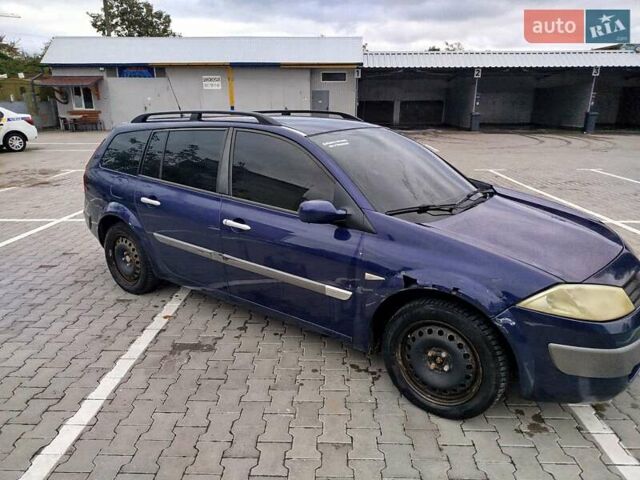 Синий Рено Меган, объемом двигателя 2 л и пробегом 290 тыс. км за 2000 $, фото 10 на Automoto.ua
