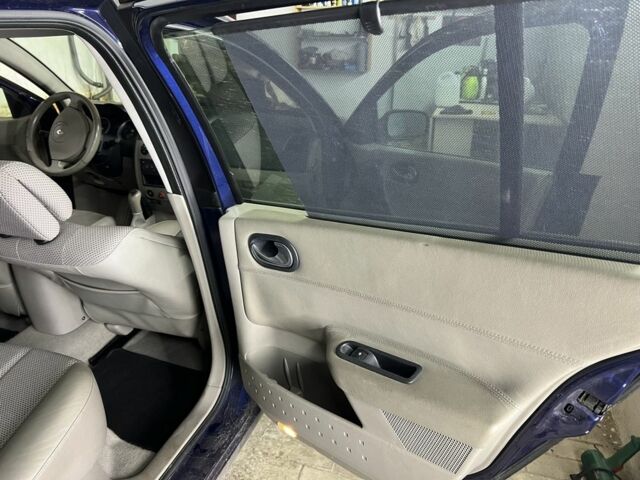 Синій Рено Меган, об'ємом двигуна 1.6 л та пробігом 225 тис. км за 5250 $, фото 13 на Automoto.ua