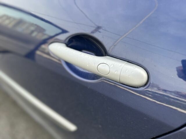 Синій Рено Меган, об'ємом двигуна 1.6 л та пробігом 225 тис. км за 5250 $, фото 21 на Automoto.ua