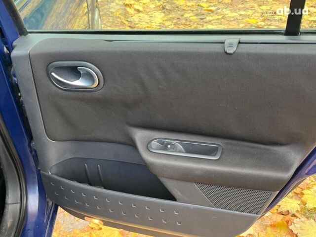 Синій Рено Меган, об'ємом двигуна 1.4 л та пробігом 229 тис. км за 4790 $, фото 23 на Automoto.ua