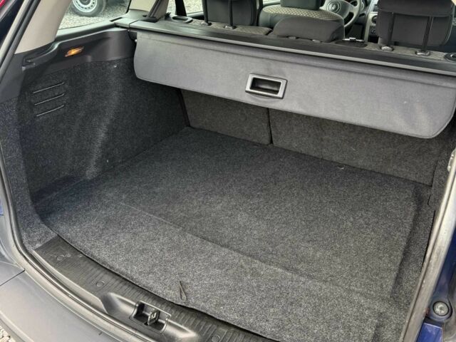 Синий Рено Меган, объемом двигателя 1.4 л и пробегом 198 тыс. км за 5300 $, фото 10 на Automoto.ua