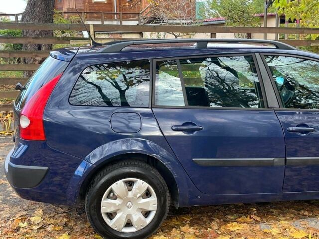 Синий Рено Меган, объемом двигателя 1.4 л и пробегом 229 тыс. км за 4790 $, фото 4 на Automoto.ua