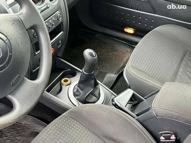 Синій Рено Меган, об'ємом двигуна 1.4 л та пробігом 229 тис. км за 4790 $, фото 18 на Automoto.ua