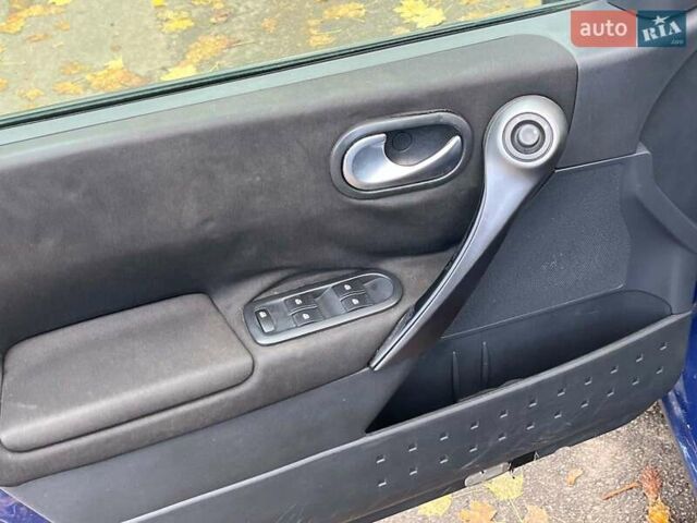 Синій Рено Меган, об'ємом двигуна 1.4 л та пробігом 229 тис. км за 4790 $, фото 12 на Automoto.ua