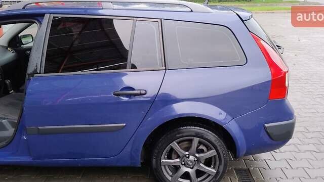 Рено Меган 2005 в Луцке на Automoto.ua Синий Рено Меган, объемом двигателя 1.5 л и пробегом 245 тыс. км за 4000 $, фото 6 на Automoto.ua