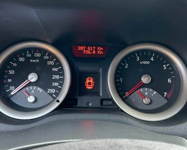 Синій Рено Меган, об'ємом двигуна 1.6 л та пробігом 287 тис. км за 4650 $, фото 13 на Automoto.ua