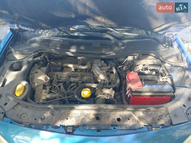 Синий Рено Меган, объемом двигателя 1.87 л и пробегом 330 тыс. км за 4200 $, фото 6 на Automoto.ua