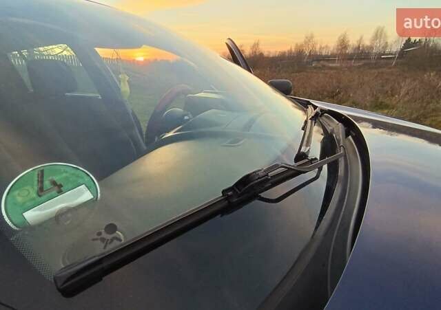 Синий Рено Меган, объемом двигателя 1.6 л и пробегом 205 тыс. км за 3650 $, фото 64 на Automoto.ua