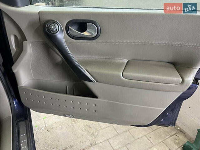 Синій Рено Меган, об'ємом двигуна 1.6 л та пробігом 221 тис. км за 5450 $, фото 6 на Automoto.ua