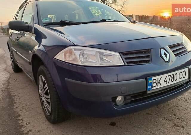 Синий Рено Меган, объемом двигателя 1.6 л и пробегом 205 тыс. км за 3650 $, фото 43 на Automoto.ua