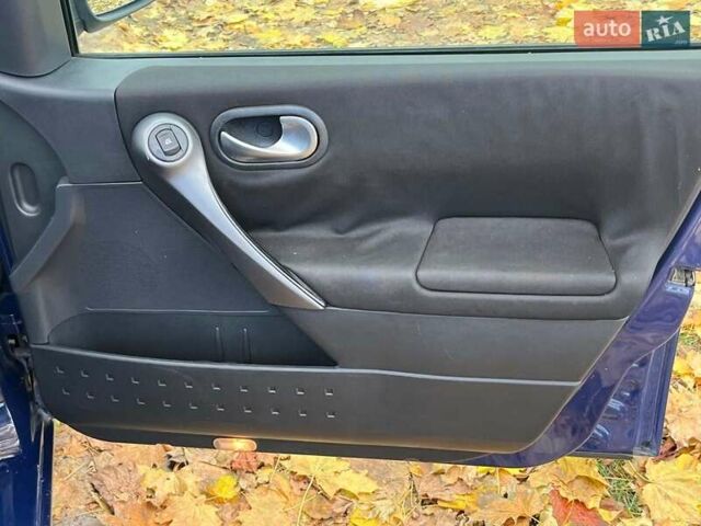 Синій Рено Меган, об'ємом двигуна 1.4 л та пробігом 229 тис. км за 4790 $, фото 27 на Automoto.ua