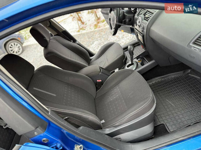 Синій Рено Меган, об'ємом двигуна 1.6 л та пробігом 215 тис. км за 4999 $, фото 40 на Automoto.ua