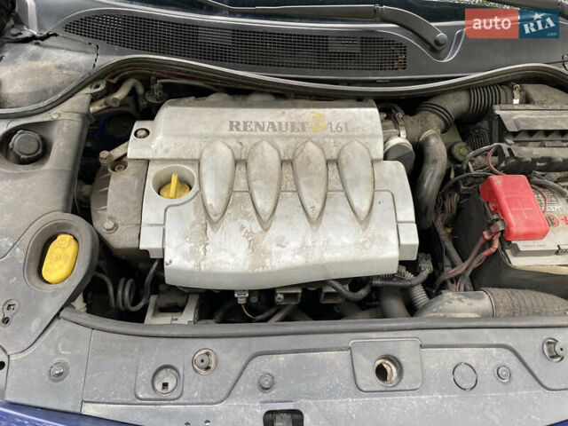 Синий Рено Меган, объемом двигателя 1.6 л и пробегом 198 тыс. км за 5500 $, фото 10 на Automoto.ua