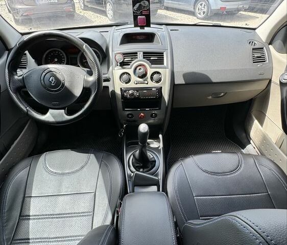 Синий Рено Меган, объемом двигателя 1.6 л и пробегом 210 тыс. км за 5600 $, фото 14 на Automoto.ua