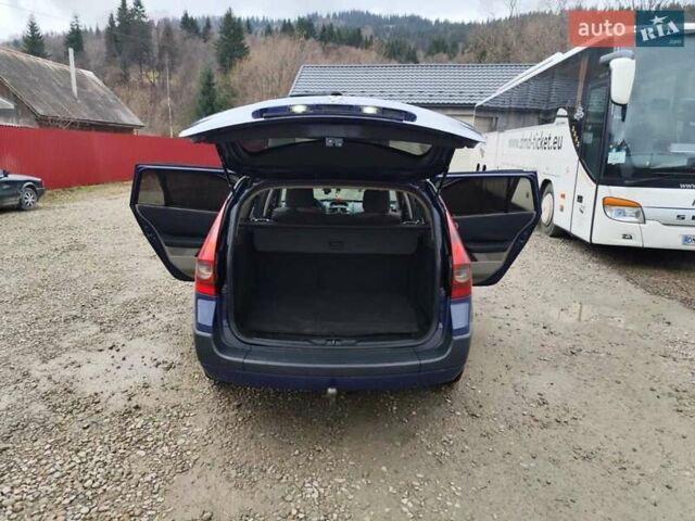 Синий Рено Меган, объемом двигателя 1.46 л и пробегом 304 тыс. км за 4200 $, фото 12 на Automoto.ua