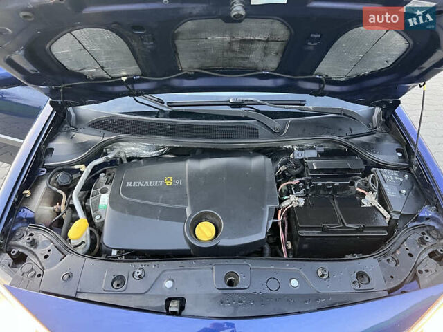 Синий Рено Меган, объемом двигателя 1.87 л и пробегом 376 тыс. км за 4400 $, фото 40 на Automoto.ua