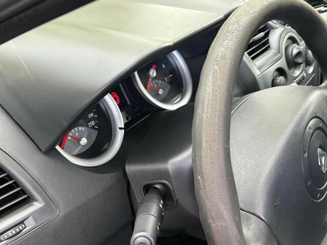 Синий Рено Меган, объемом двигателя 1.4 л и пробегом 229 тыс. км за 4790 $, фото 17 на Automoto.ua