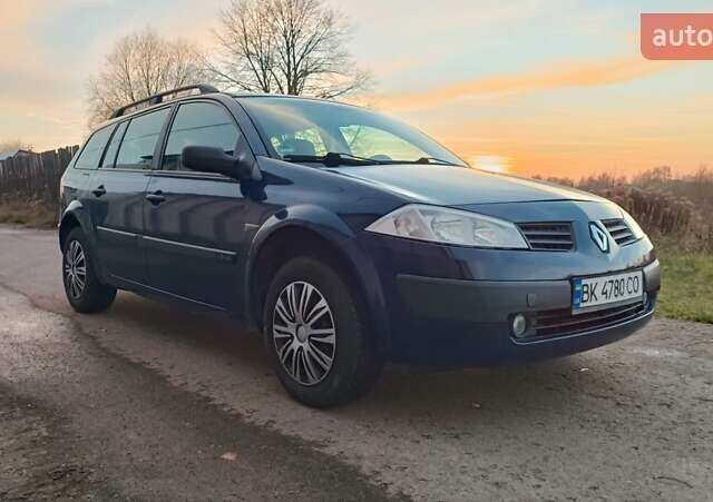 Синий Рено Меган, объемом двигателя 1.6 л и пробегом 205 тыс. км за 3650 $, фото 32 на Automoto.ua