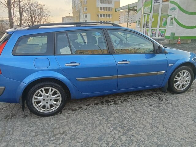 Синий Рено Меган, объемом двигателя 1.6 л и пробегом 268 тыс. км за 4400 $, фото 2 на Automoto.ua