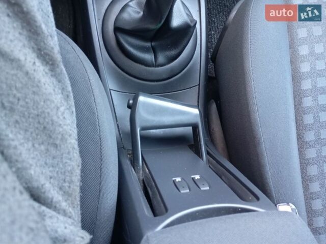 Синій Рено Меган, об'ємом двигуна 1.6 л та пробігом 165 тис. км за 5200 $, фото 16 на Automoto.ua