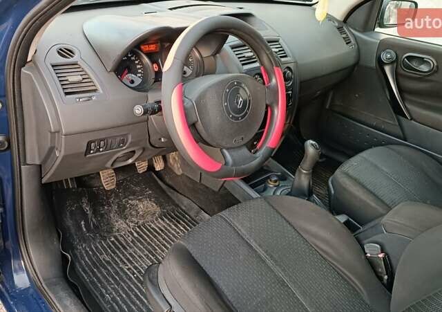 Синий Рено Меган, объемом двигателя 1.6 л и пробегом 205 тыс. км за 3650 $, фото 51 на Automoto.ua