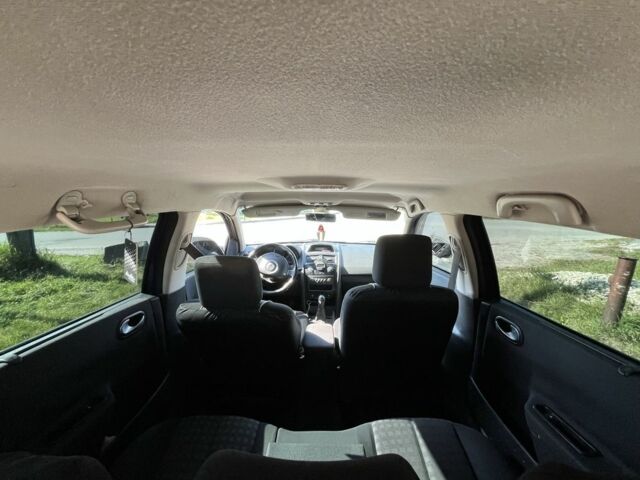 Синий Рено Меган, объемом двигателя 1.6 л и пробегом 238 тыс. км за 4300 $, фото 6 на Automoto.ua