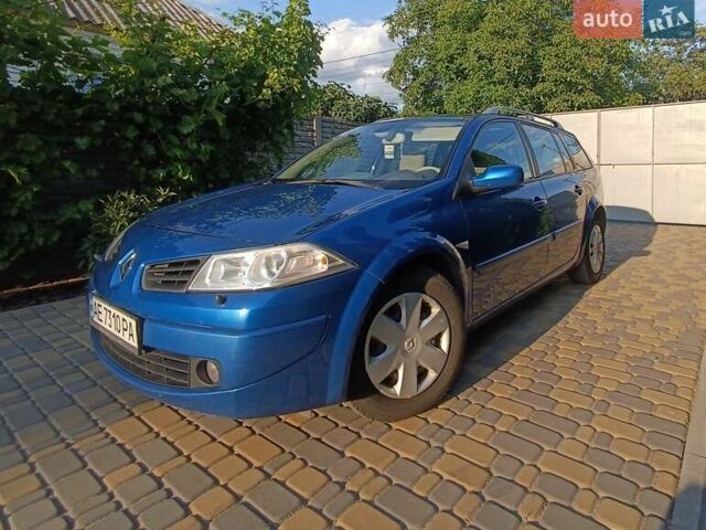 Синий Рено Меган, объемом двигателя 2 л и пробегом 218 тыс. км за 4990 $, фото 4 на Automoto.ua
