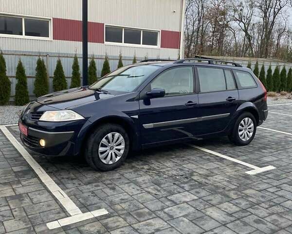 Синий Рено Меган, объемом двигателя 1.6 л и пробегом 229 тыс. км за 4850 $, фото 1 на Automoto.ua