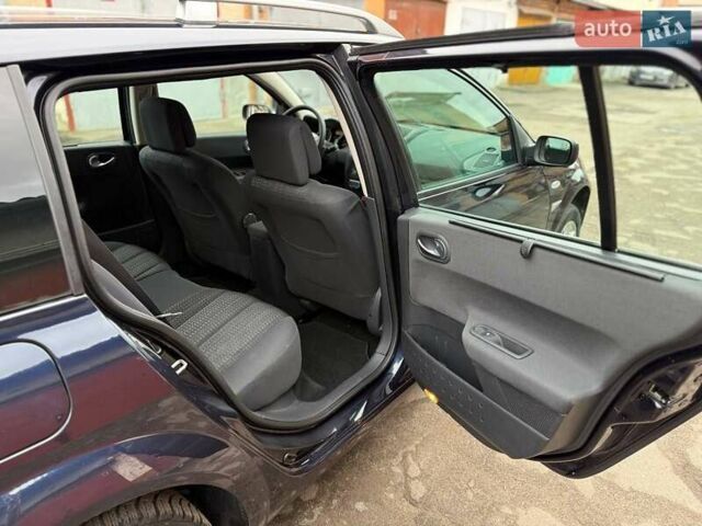 Синий Рено Меган, объемом двигателя 1.6 л и пробегом 151 тыс. км за 5900 $, фото 88 на Automoto.ua