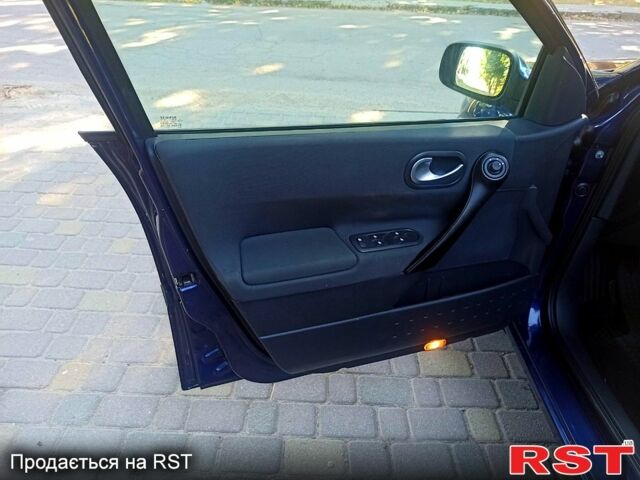 Синий Рено Меган, объемом двигателя 1.6 л и пробегом 212 тыс. км за 5600 $, фото 6 на Automoto.ua