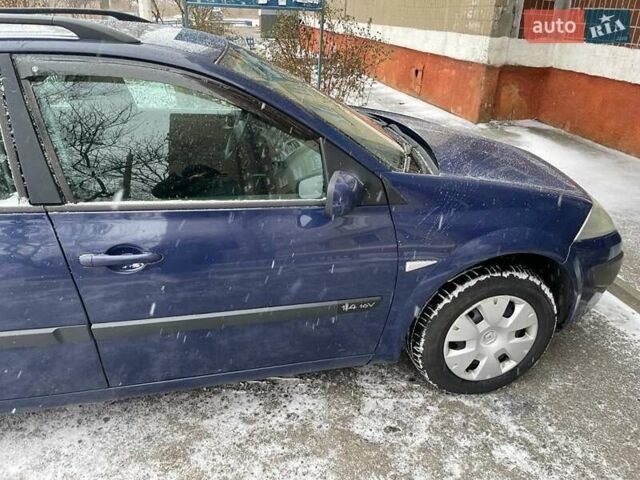 Синий Рено Меган, объемом двигателя 1.39 л и пробегом 230 тыс. км за 4500 $, фото 3 на Automoto.ua
