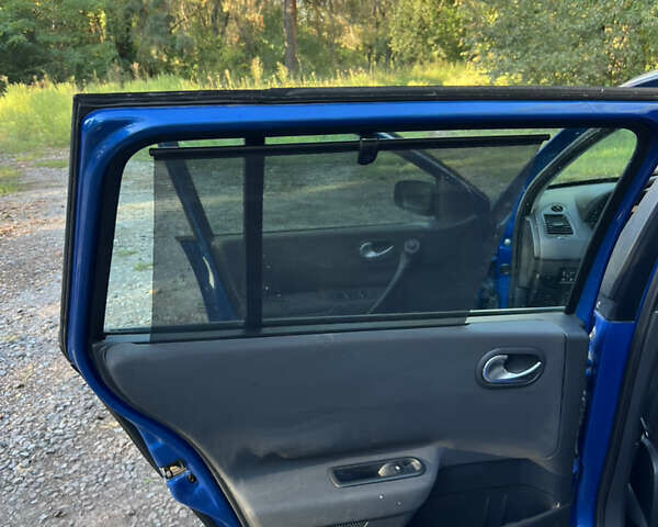Синій Рено Меган, об'ємом двигуна 1.6 л та пробігом 225 тис. км за 4850 $, фото 16 на Automoto.ua