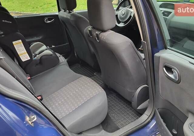 Синій Рено Меган, об'ємом двигуна 1.6 л та пробігом 249 тис. км за 5550 $, фото 17 на Automoto.ua