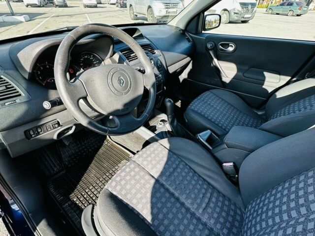 Рено Меган 2006 в Харькове на Automoto.ua Синий Рено Меган, объемом двигателя 1.6 л и пробегом 238 тыс. км за 4999 $, фото 5 на Automoto.ua