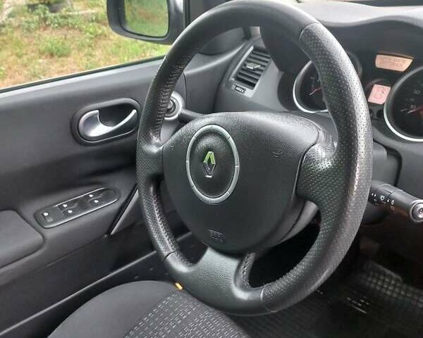 Синий Рено Меган, объемом двигателя 1.6 л и пробегом 213 тыс. км за 5700 $, фото 27 на Automoto.ua