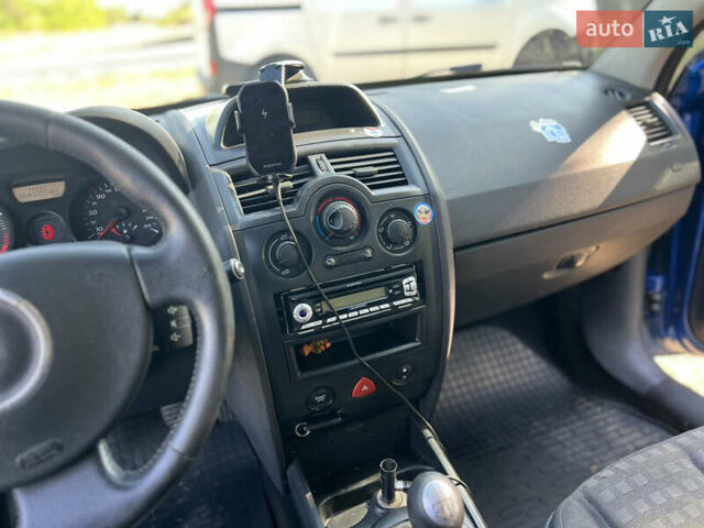 Синій Рено Меган, об'ємом двигуна 1.87 л та пробігом 369 тис. км за 5200 $, фото 14 на Automoto.ua