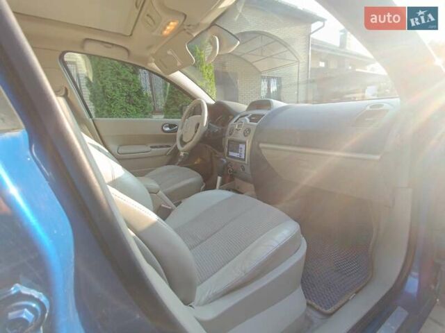 Синий Рено Меган, объемом двигателя 2 л и пробегом 218 тыс. км за 4990 $, фото 7 на Automoto.ua