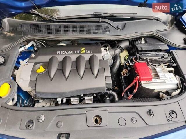 Синій Рено Меган, об'ємом двигуна 1.6 л та пробігом 210 тис. км за 5000 $, фото 32 на Automoto.ua