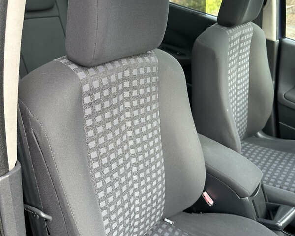 Синий Рено Меган, объемом двигателя 1.6 л и пробегом 213 тыс. км за 5350 $, фото 16 на Automoto.ua