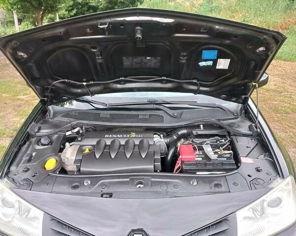 Синий Рено Меган, объемом двигателя 1.6 л и пробегом 213 тыс. км за 5700 $, фото 25 на Automoto.ua