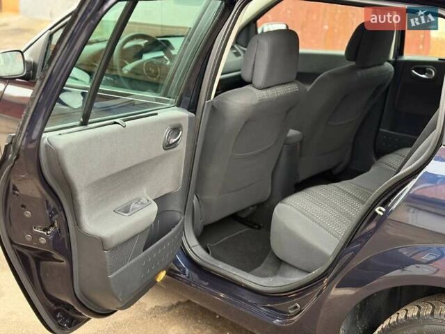 Синий Рено Меган, объемом двигателя 1.6 л и пробегом 151 тыс. км за 5900 $, фото 87 на Automoto.ua