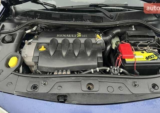 Синий Рено Меган, объемом двигателя 1.6 л и пробегом 223 тыс. км за 5500 $, фото 8 на Automoto.ua